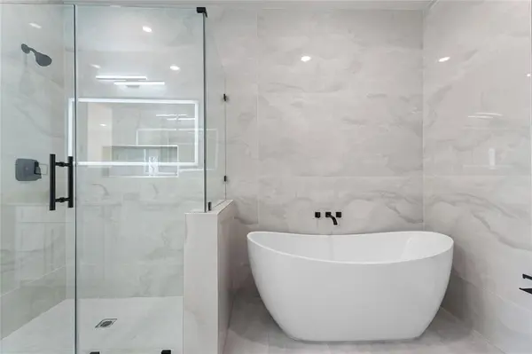 5204 Gibson Drive, The Colony, TX 75056