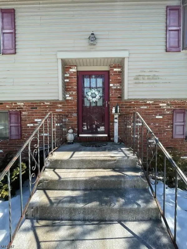 2212 Oakwood Ln, Waterford Twp., NJ 08004