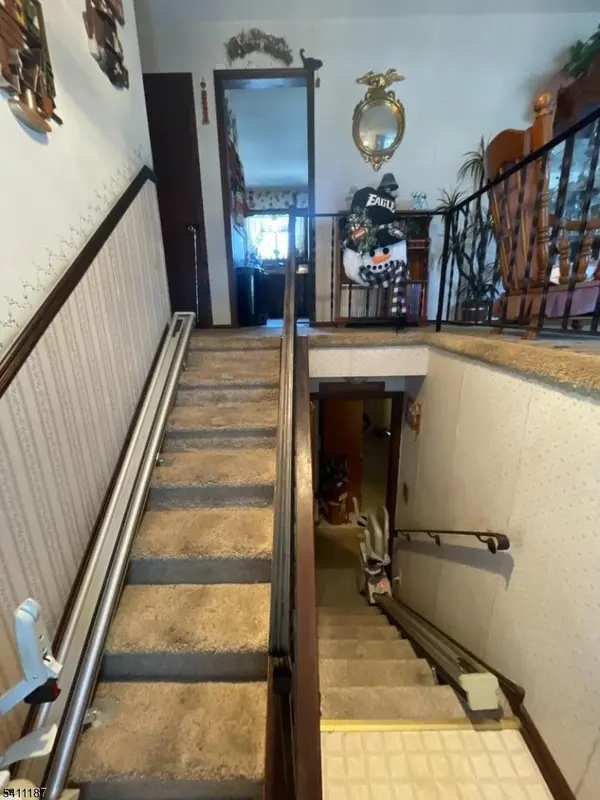 2212 Oakwood Ln, Waterford Twp., NJ 08004