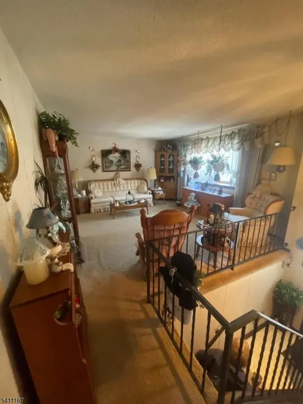 2212 Oakwood Ln, Waterford Twp., NJ 08004