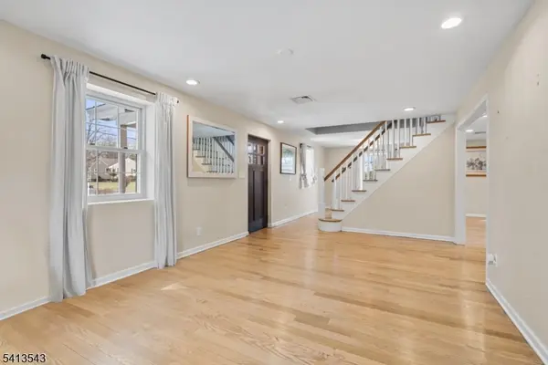 63 Huyler Rd, Branchburg Twp., NJ 08876