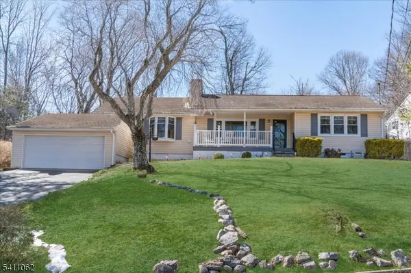 8 S White Birch Ter,  Sparta Twp.,  NJ 07871