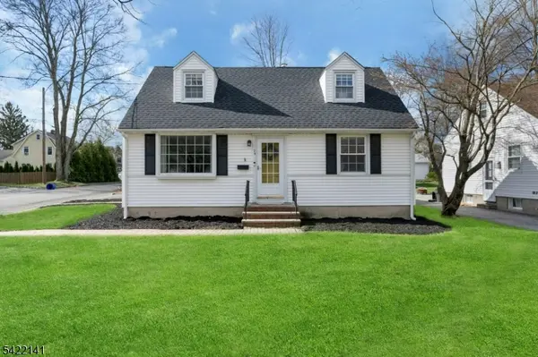 24 Central Ave, Morris Plains Boro, NJ 07950