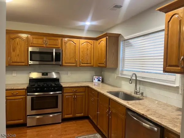 53 Colby Ct, White Twp., NJ 07823