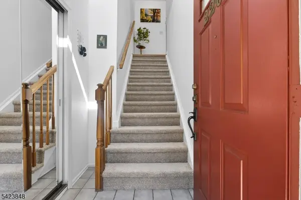 2204 Vroom Dr, Bridgewater Twp., NJ 08807