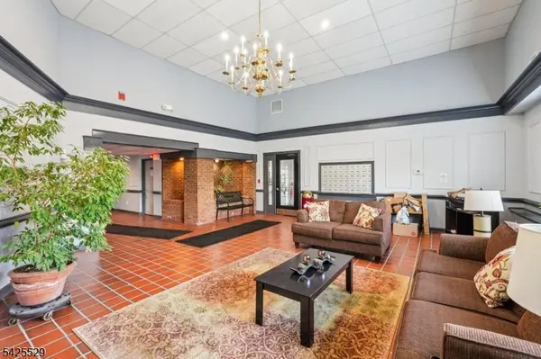 44 Iron Forge Sq #44, Pompton Lakes Boro, NJ 07442