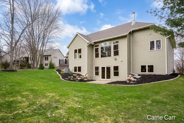 80 Chelsea CT NE, Rockford City, MI 49341