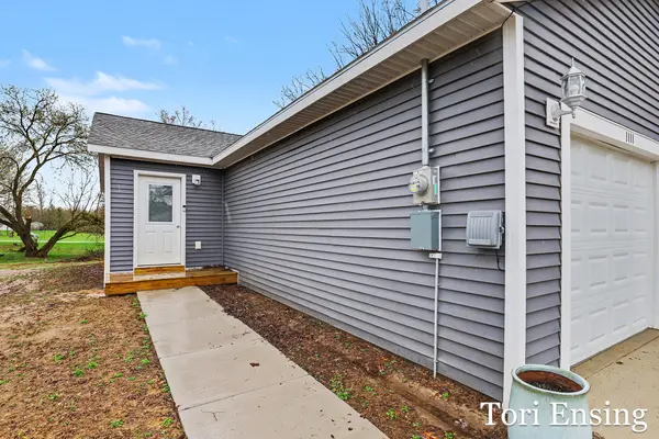 1111 E Pearl ST, Greenville City, MI 48838