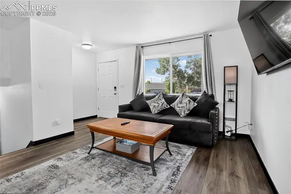 4406 Millburn DR, Colorado Springs, CO 80906