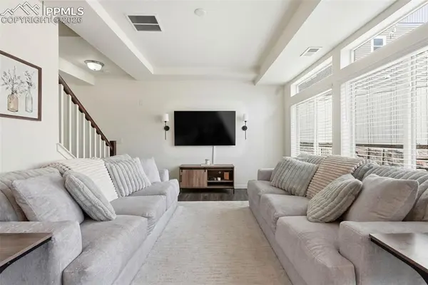 9541 Timberlake LOOP, Colorado Springs, CO 80927