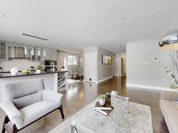 118 Kirker AVE, Toronto E09, ON M1G 1N1