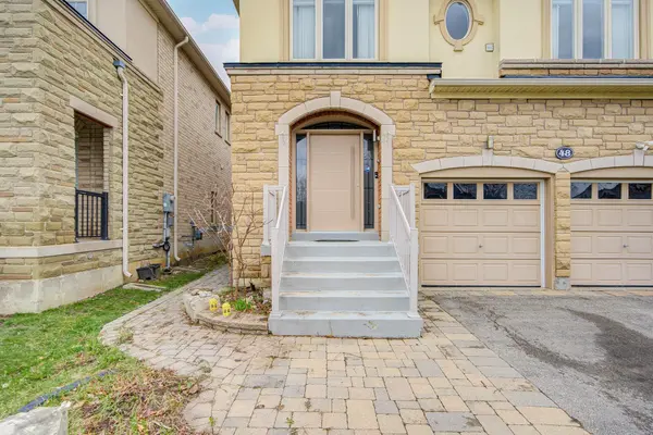 48 Cozens DR, Richmond Hill, ON L4E 4W6