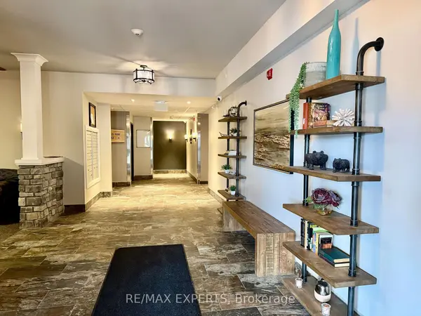 20 Koda ST #104, Barrie, ON L9J 0J7