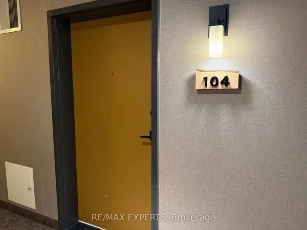 20 Koda ST #104, Barrie, ON L9J 0J7