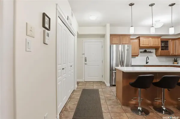 615 Saskatchewan CRESCENT W #207, Saskatoon, SK S7M 0A5