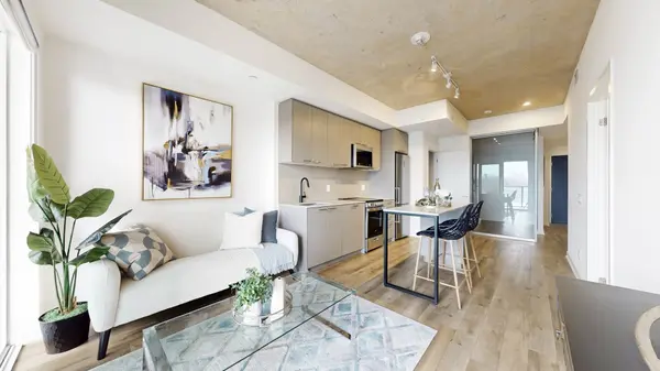 1808 St Clair AVE W #402, Toronto W02, ON M6N 0C1