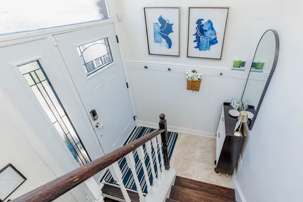 403 Delrex BLVD, Halton Hills, ON L7G 4H8