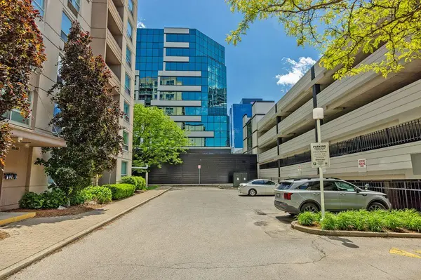 155 Kent ST #1105, London East, ON N6A 5N7