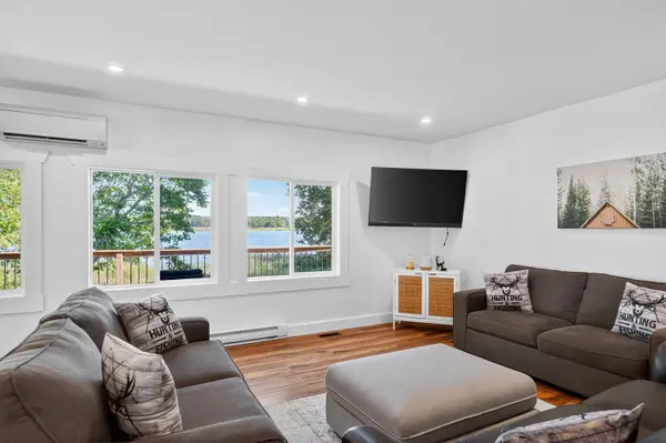 225 Johnson Bay LN, Frontenac Islands, ON K7G 2V6