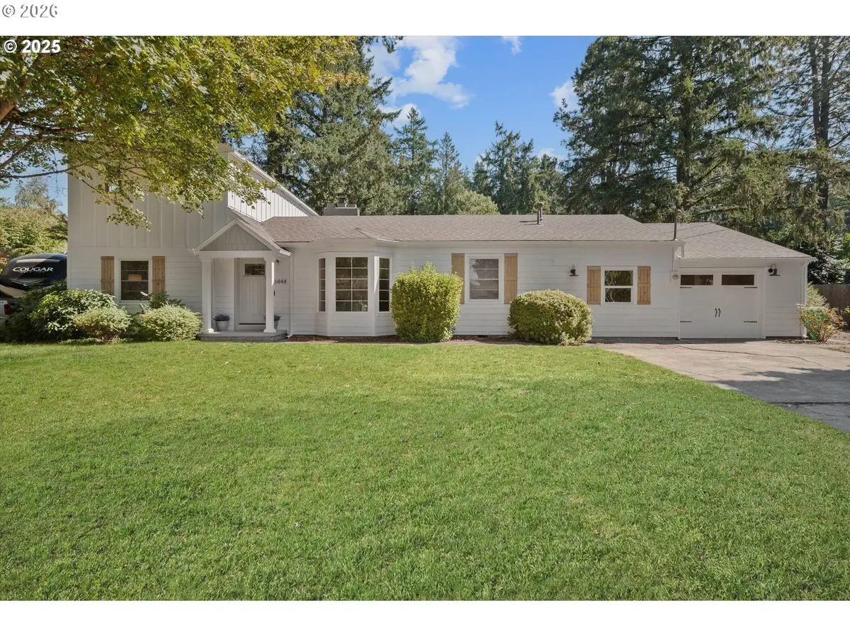 8444 SW 58th AVE, Portland, OR 97219