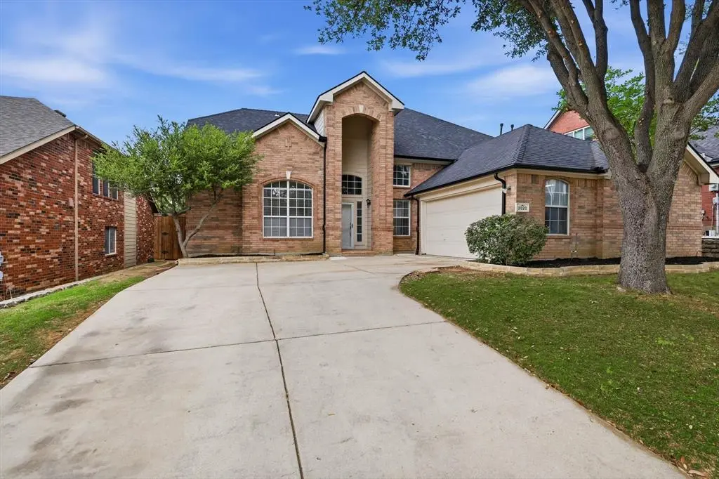 3820 Blueridge Drive, The Colony, TX 75056