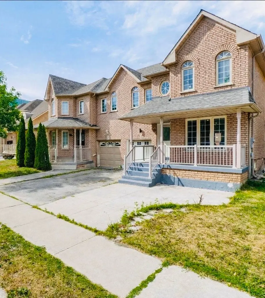 29 Giraffe AVE, Brampton, ON L6R 1Y9
