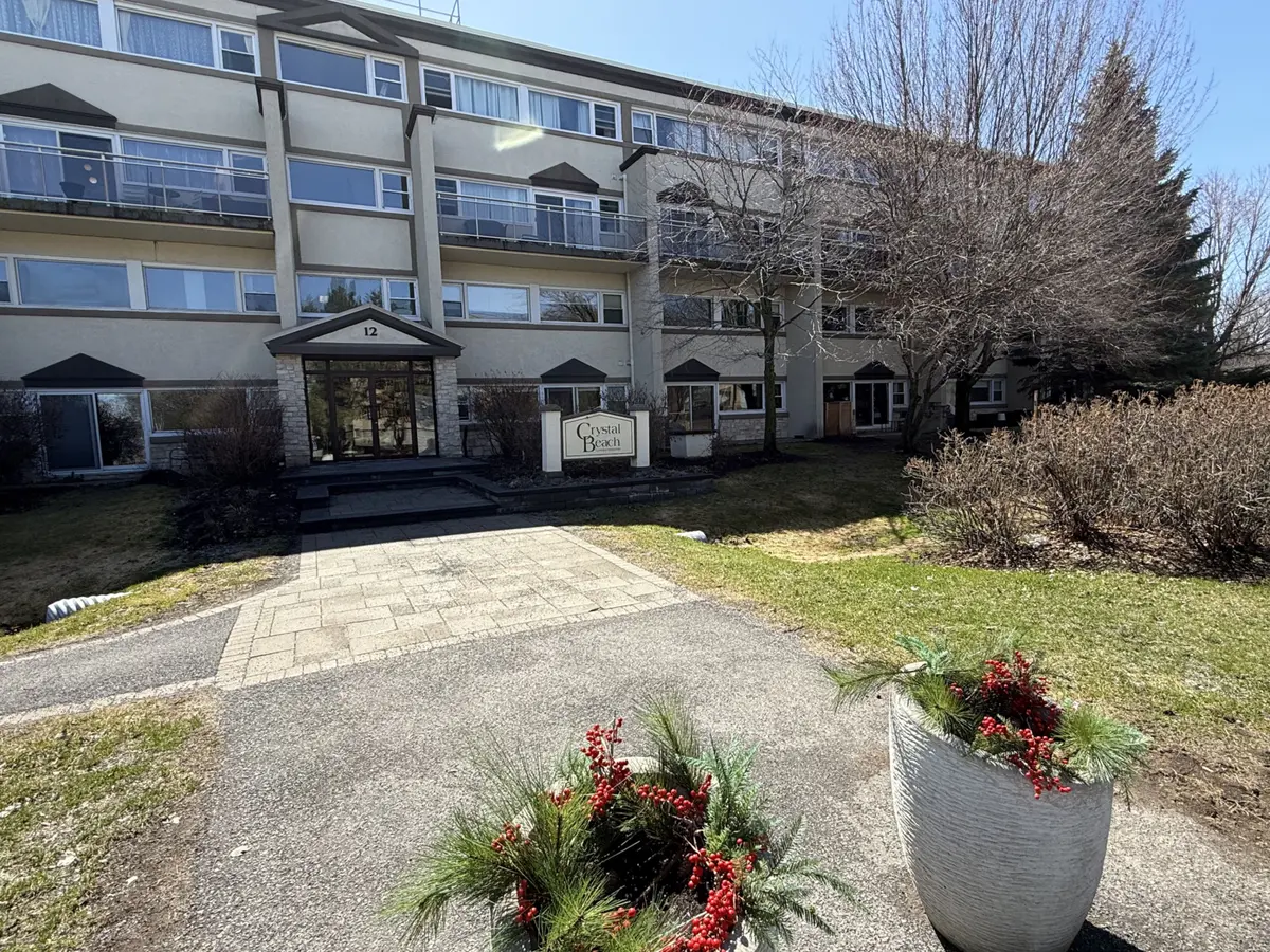 12 CORKSTOWN RD #121, Crystal Bay - Rocky Point - Bayshore, ON K2H 5B3