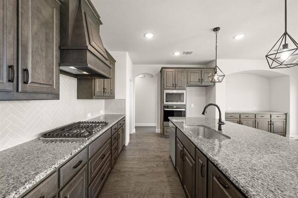 3438 Arbor Grove Trail, Midlothian, TX 76065