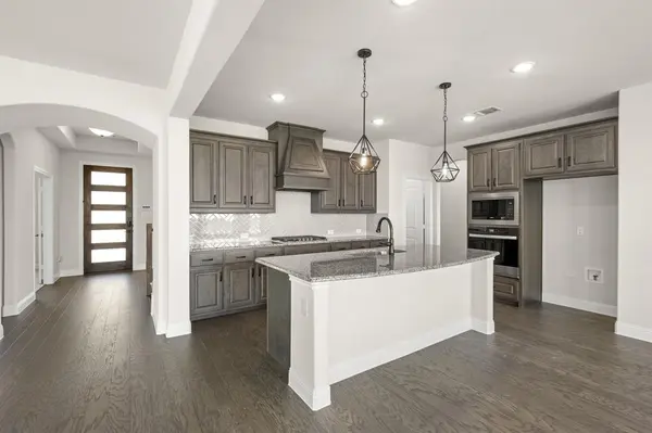 3438 Arbor Grove Trail, Midlothian, TX 76065