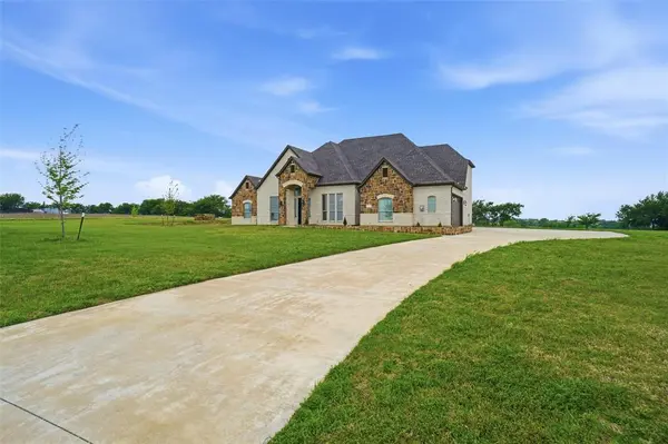 9517 Indian Trail, Sanger, TX 76266