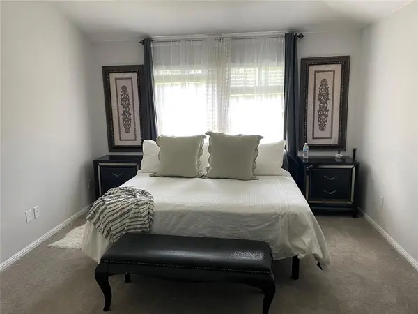 213 Asheville Street, Azle, TX 76020