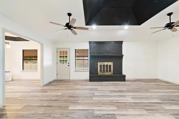 2815 Ballard Drive, Paris, TX 75460