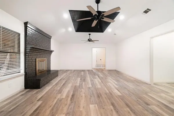 2815 Ballard Drive, Paris, TX 75460