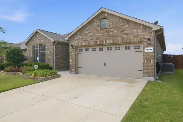 10201 Saltbrush Street, Fort Worth, TX 76177