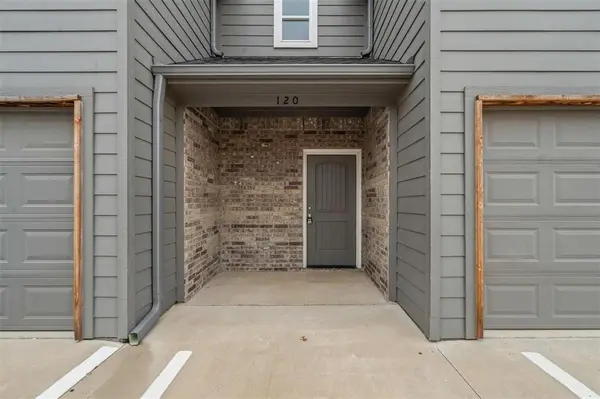 124 Abbey Park Court, Granbury, TX 76049