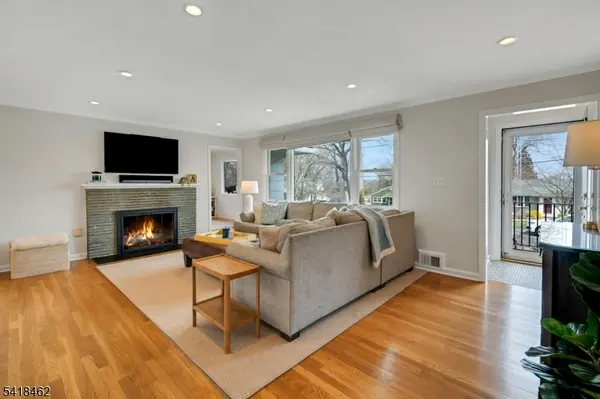 51 Albright Circle, Madison Boro, NJ 07940