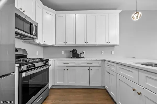 64 Halina Ln, Butler Boro, NJ 07405