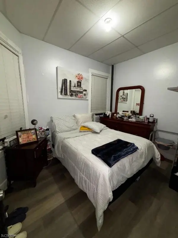 552 Market St, Paterson City, NJ 07513