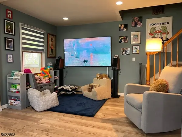 71 May St, Belleville Twp., NJ 07109