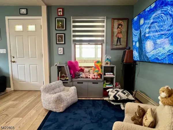 71 May St, Belleville Twp., NJ 07109