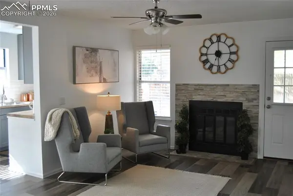 2105 Troy CT, Colorado Springs, CO 80918