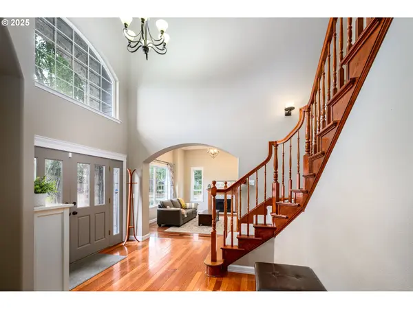 2351 NW PINEHURST DR, Mc Minnville, OR 97128