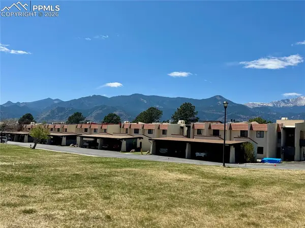 1034 Fontmore RD #D, Colorado Springs, CO 80904