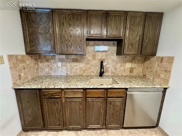 1034 Fontmore RD #D, Colorado Springs, CO 80904