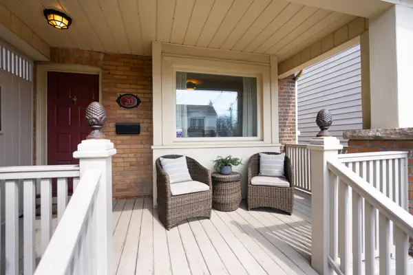 20 Juniper AVE, Toronto E02, ON M4L 1S2