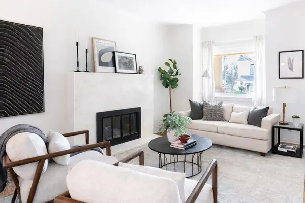 20 Juniper AVE, Toronto E02, ON M4L 1S2