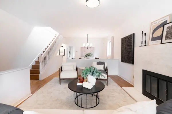 20 Juniper AVE, Toronto E02, ON M4L 1S2