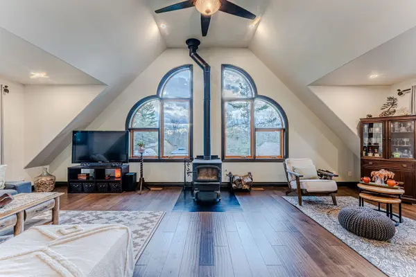 2504 Fairgrounds RD, Ramara, ON L0K 2B0