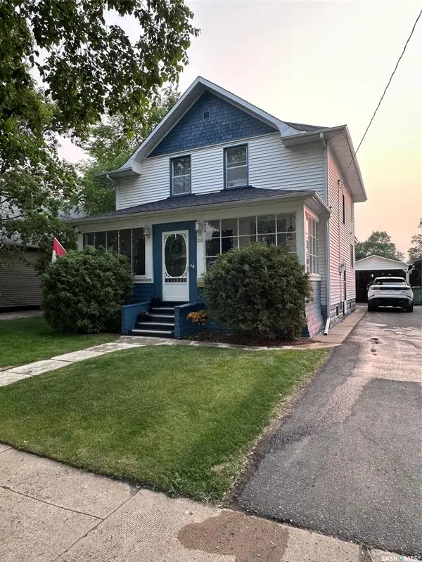 216 Second AVENUE N, Yorkton, SK S3N 1G7