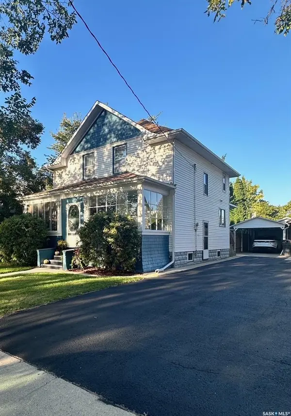 216 Second AVENUE N, Yorkton, SK S3N 1G7